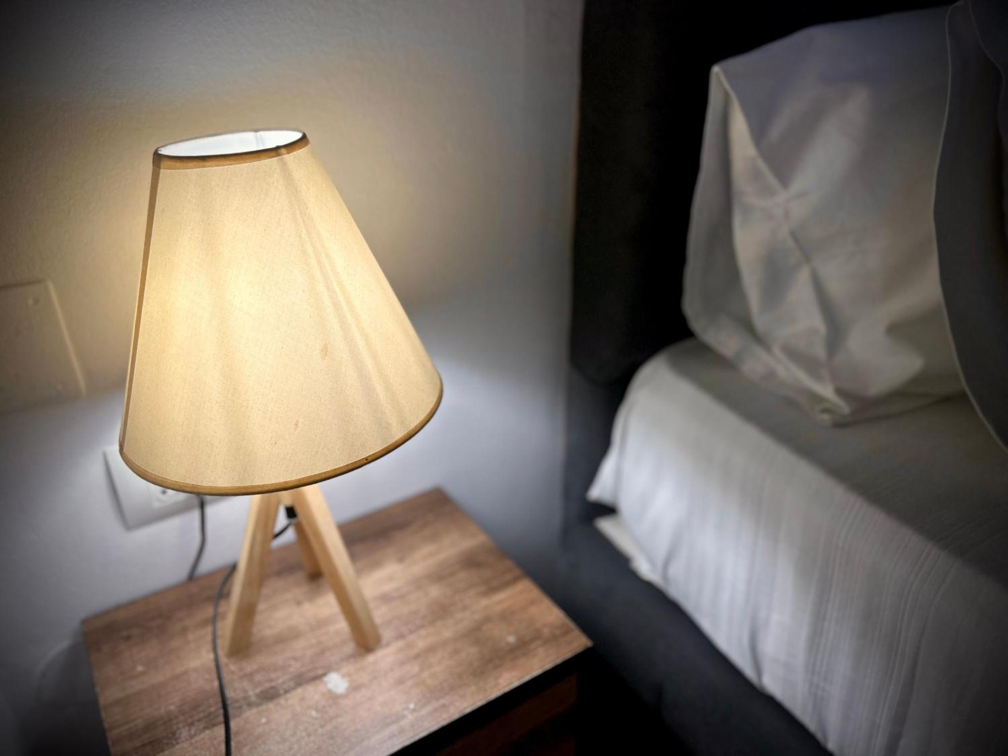 Budget Retreat Tirana & Studios 外观 照片